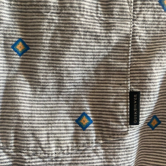 Quiksilver Boys Short Sleeve Button Down 🌵small - Picture 2 of 7